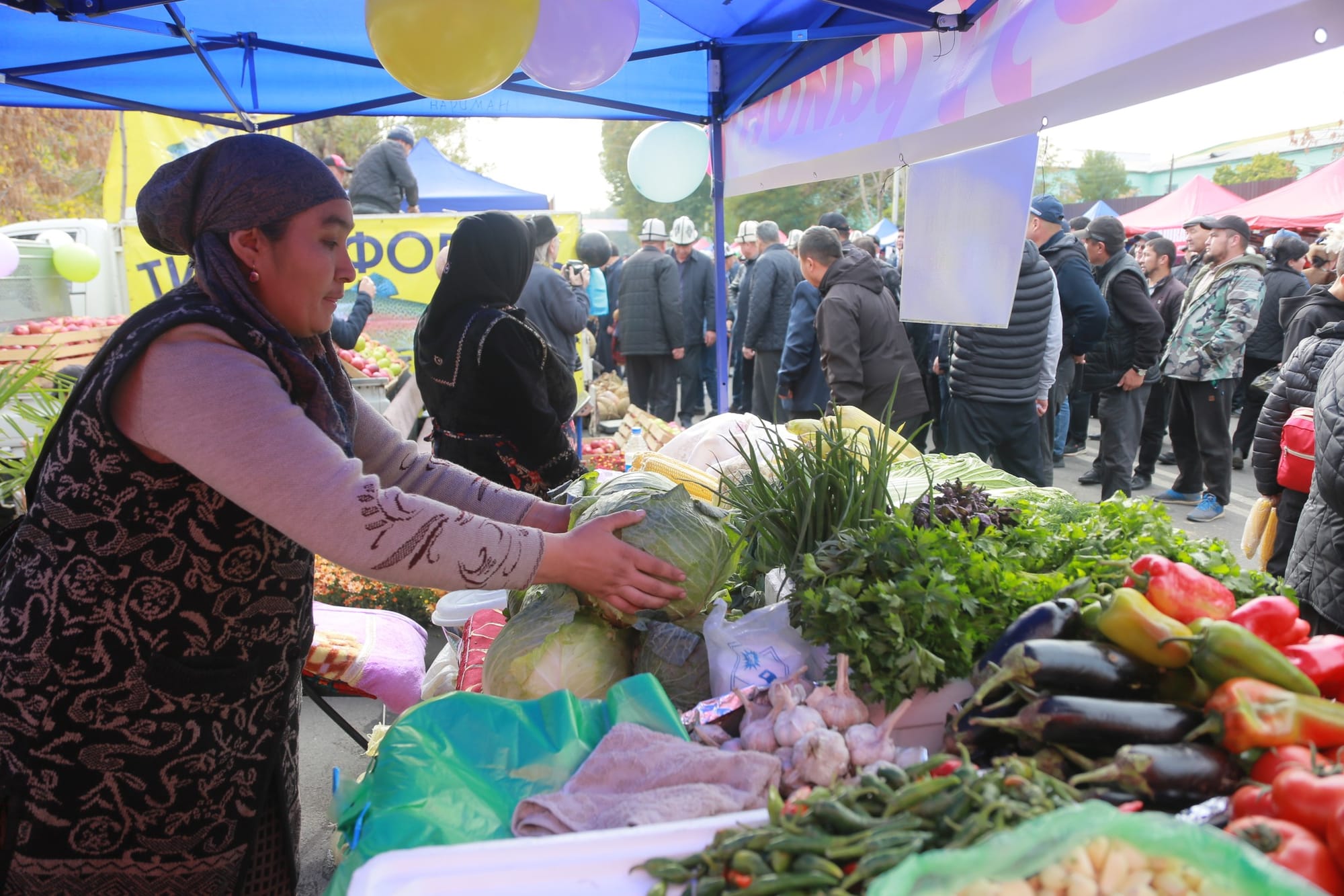 Шесть рынков Бишкека готовятся перейти на минимальный единый налог — ставка составит 0.1% от выручки